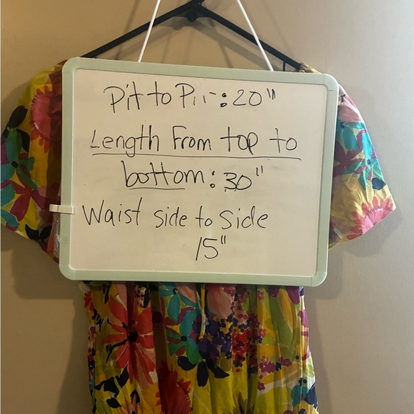 Trina Turk 2 colorful Feminine Tropical Silk Romper Shorts Off Shoulder Pocket - Picture 7 of 8